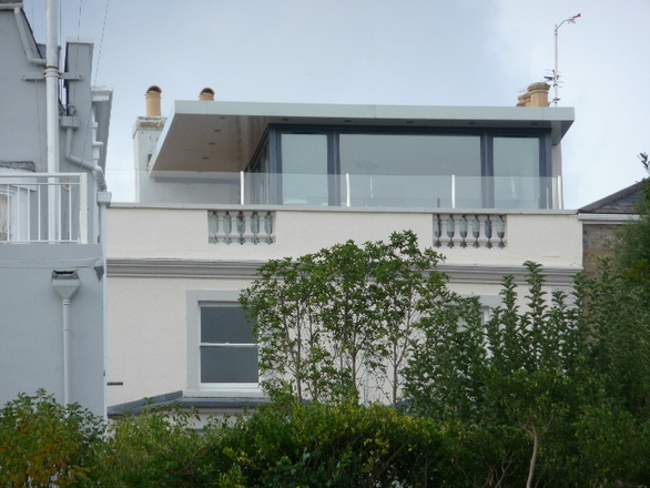 New_york_house_belvedere_1_primary